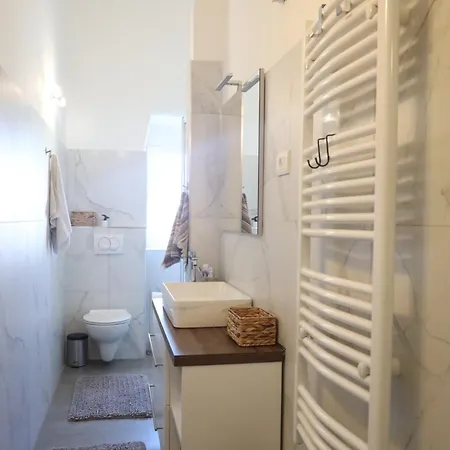 Center Azura Vista Apartman