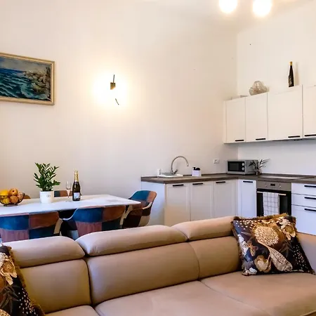 Center Azura Vista Apartman