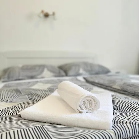 Daire Center Azura Vista *