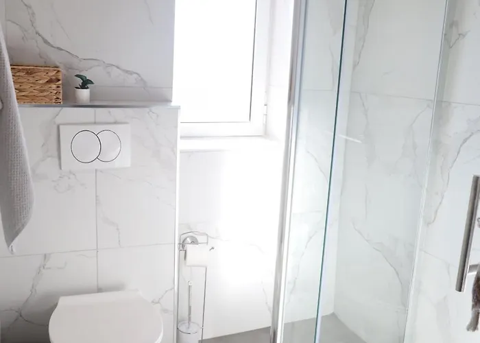 Апартаменти Center Azura Vista *